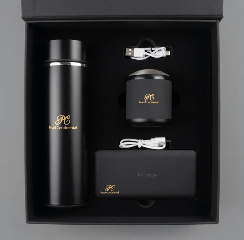 Tech companion corporate gift set